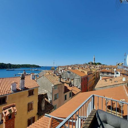 Beautiful Sunsets Over The Roofs Of Rovinj Apartment Luaran gambar